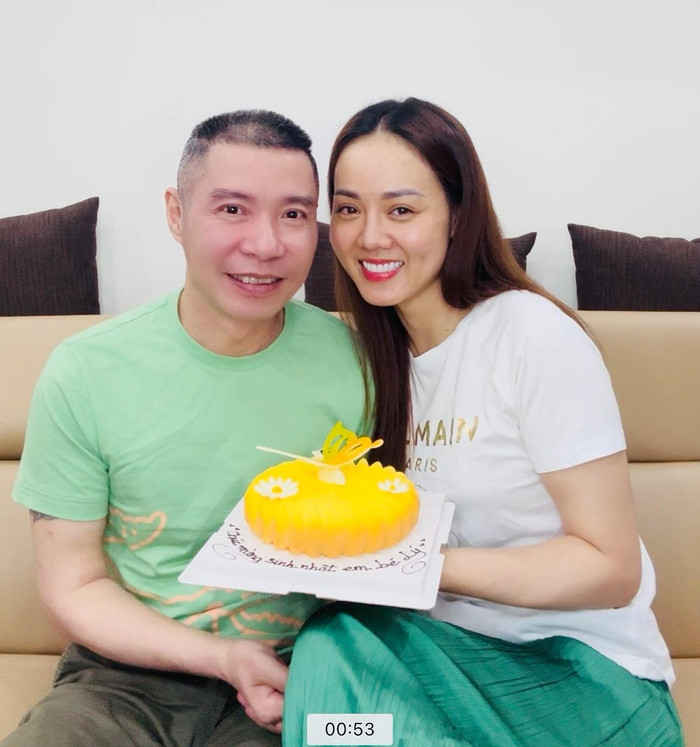 Ngọc Hà chịu nhiều áp lực khi chăm sóc chồng mắc bệnh.