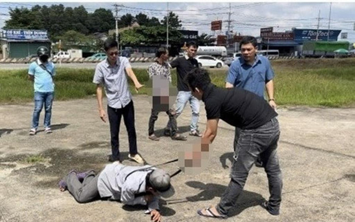 Người đàn ông khuyết tật bị cướp 470 tờ vé số, danh tính các thủ phạm gây ngỡ ngàng Ảnh 2