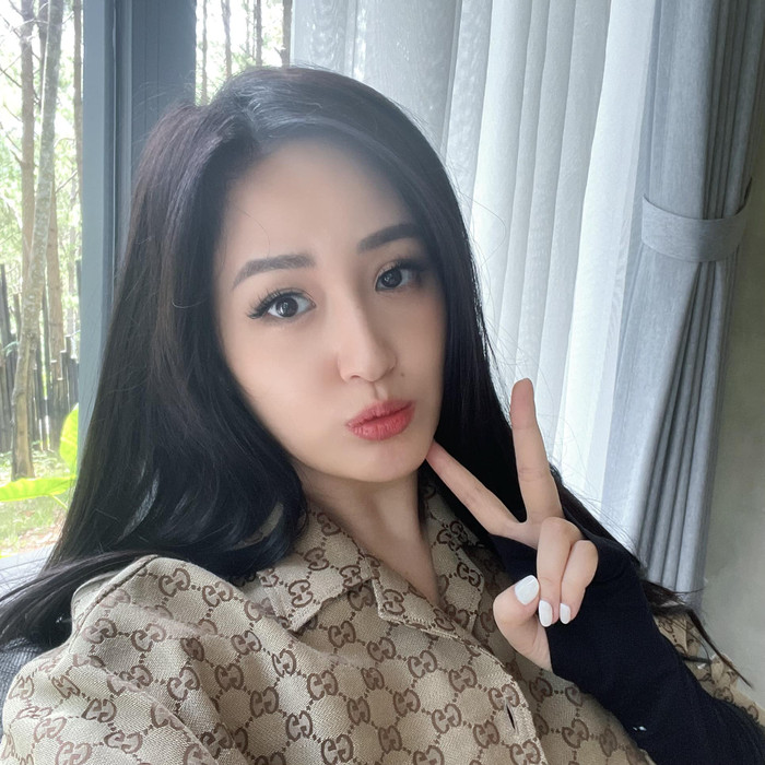 Mai Phương Thúy từng tiết lộ thích sự đào hoa của bạn trai.