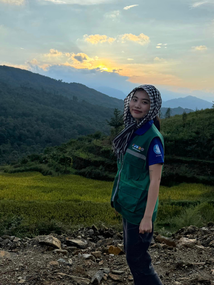 Phương Mỹ Chi để lộ 'thương tích' sau chuyến đi tình nguyện ở miền Bắc Ảnh 3