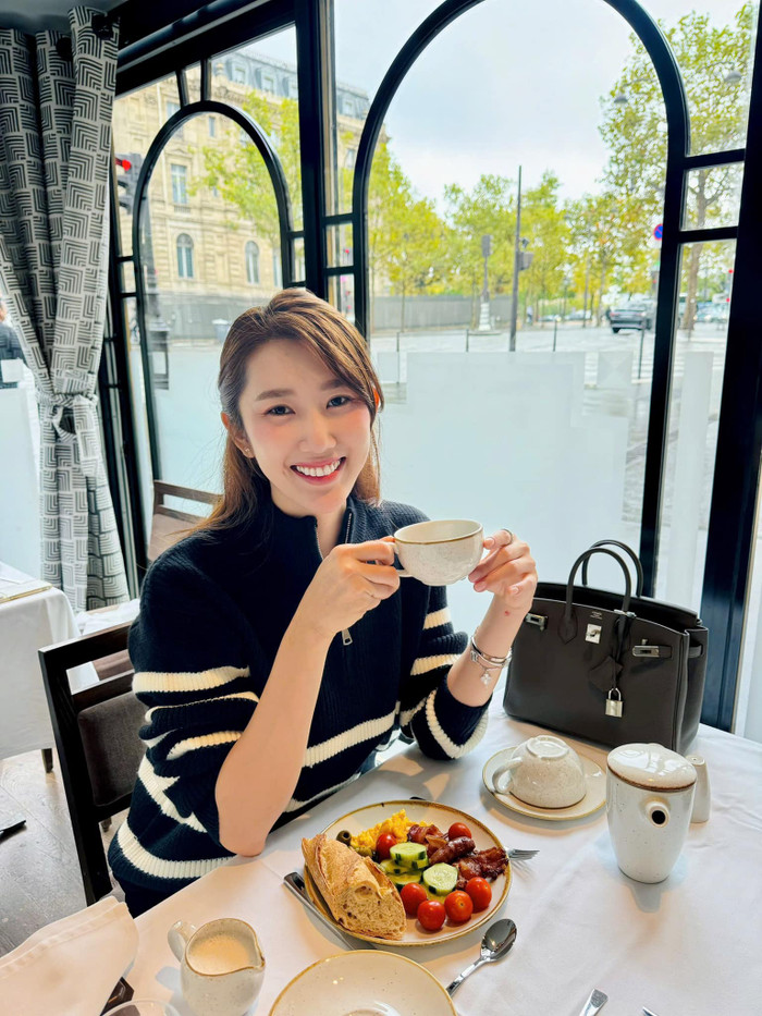 Ở tuổi 33, dù có sự nghiệp thành công, khối tài sản khủng nhưng Thuý Ngân rất kín tiếng trong chuyện tình cảm. 