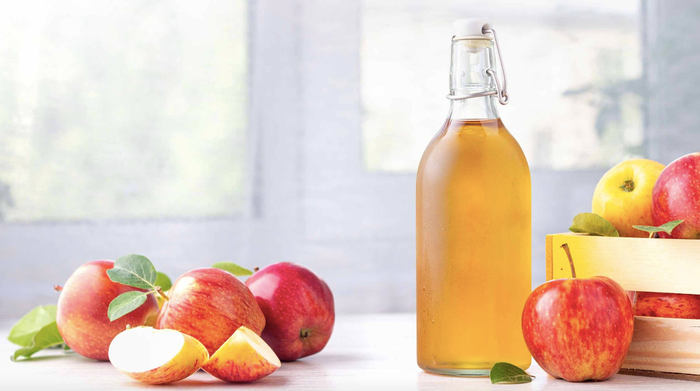 Giấm táo đang được nhiều KOLs yêu thích vì hỗ trợ hiệu quả hành trình giảm cân. 