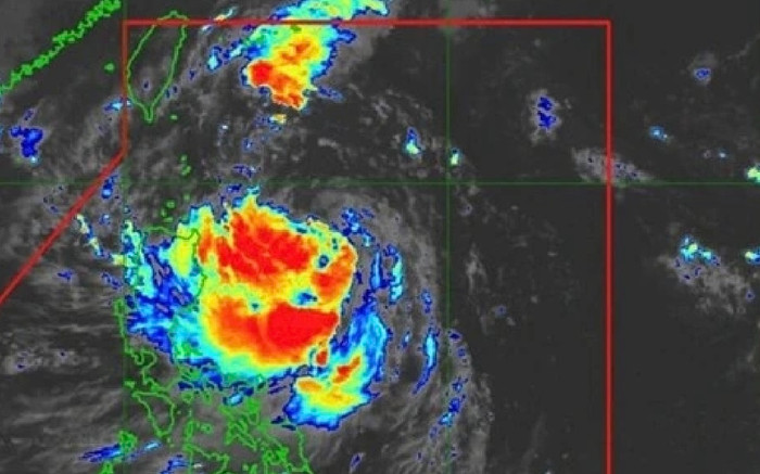 Bão Julian mạnh lên, dự báo trở thành siêu bão càn quét Biển Đông Ảnh 2