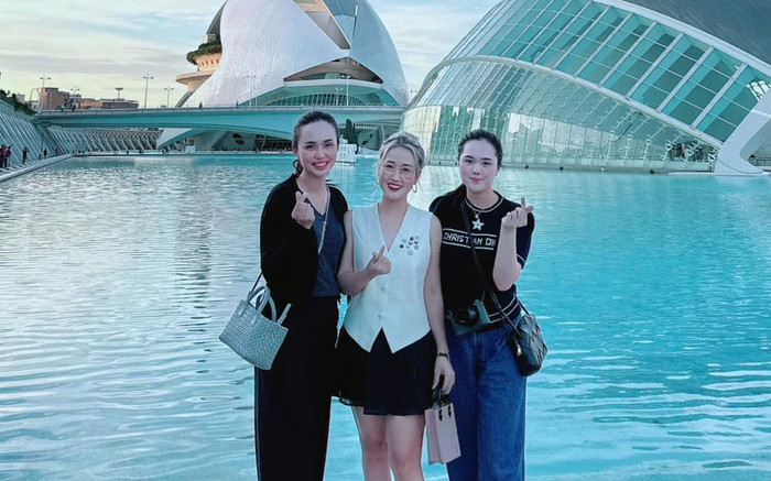 Vóc dáng vợ Văn Quyết sau hai lần sinh con Ảnh 2