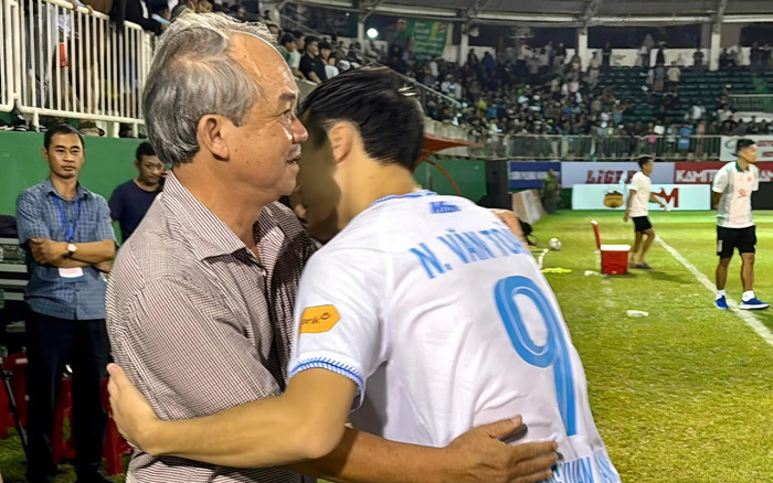 Bầu Đức gây xúc động trong ngày HAGL giữ đỉnh V.League Ảnh 2