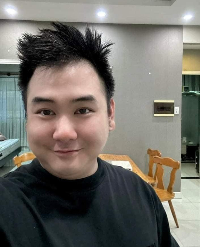 Xemesis khẳng định chuyện anh có bạn gái mới là bình thường. 