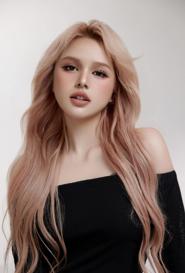 Xoài Non và Ý Nhi đều sở hữu nhan sắc xinh đẹp, trẻ trung. 