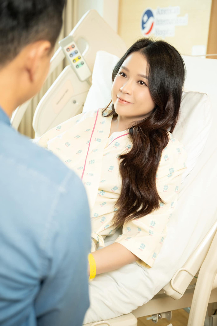 Nữ diễn viên giữ kín danh tính về chồng. 