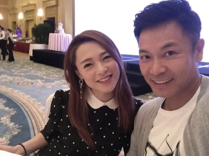 Cả hai ly thân 2 năm, nỗ lực hàn gắn hôn nhận nhưng không thành. 