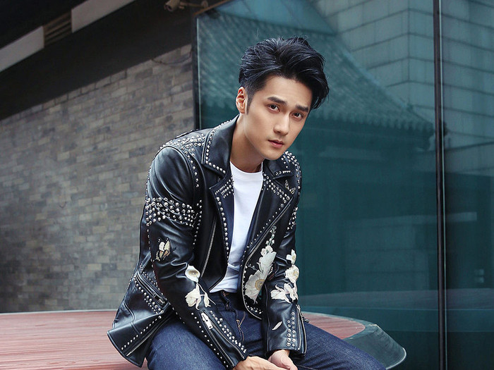 Tưởng Kình Phu từng là ngôi sao sáng giá được o bế