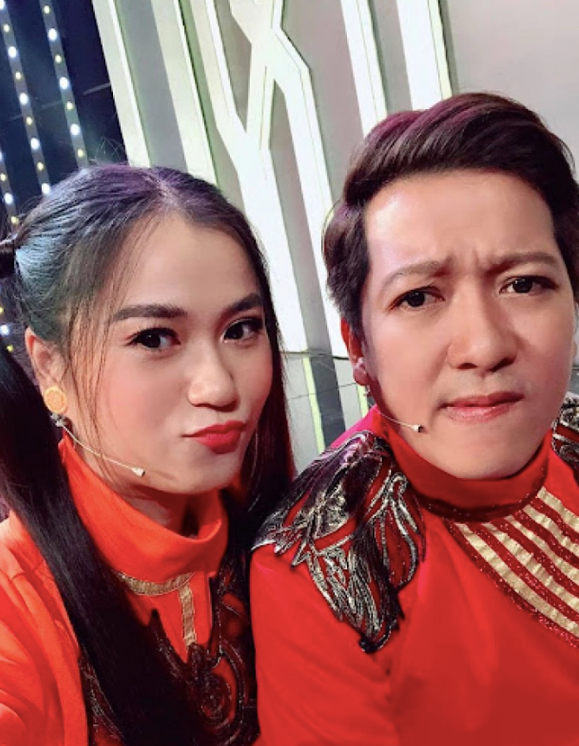 Trường Giang và Lâm Vỹ Dạ đã có nhiều năm thân thiết, hỗ trợ nhau trong công việc và cuộc sống.