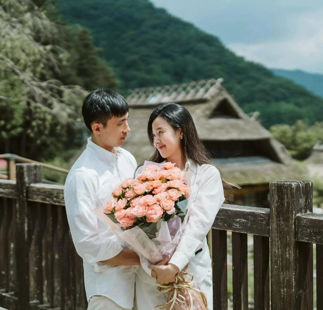 Cặp đôi được khen ngợi là ngôn tình đời thực.