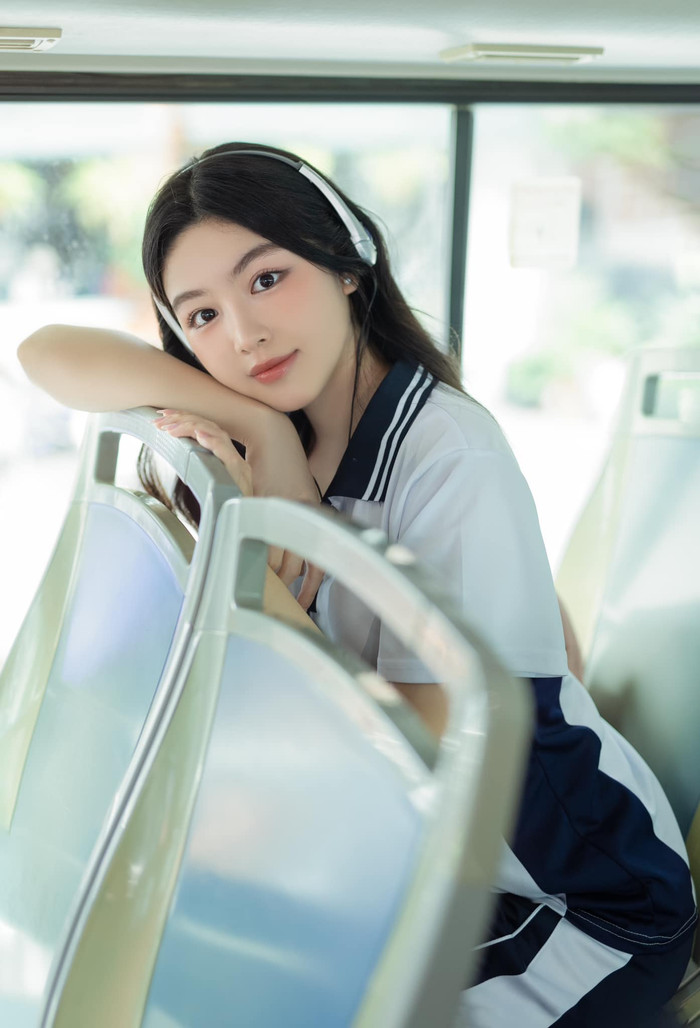 Những tấm hình đời thường của con gái Quyền Linh đều có lượt tương tác nồng nhiệt từ phía cư dân mạng. Ảnh: FBNV