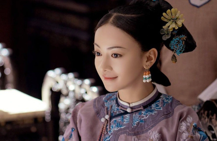 Ngô Cẩn Ngôn vụt sáng thành sao sau vai diễn Ngụy Anh Lạc trong Diên Hi công lược. 