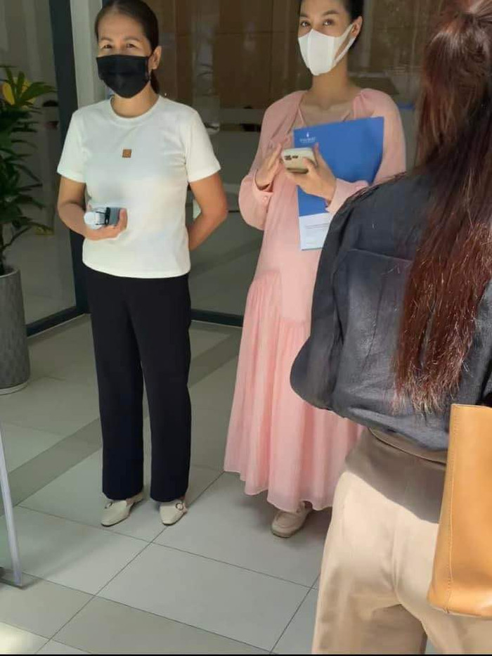 Á hậu Kiều Loan từng gây ồn ào với khoảnh khắc đi khám thai. 