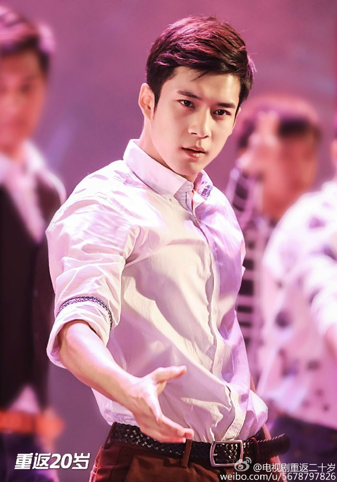 Hàn Đông Quân sở hữu ngoại hình sáng cùng khả năng diễn xuất ổn định. 