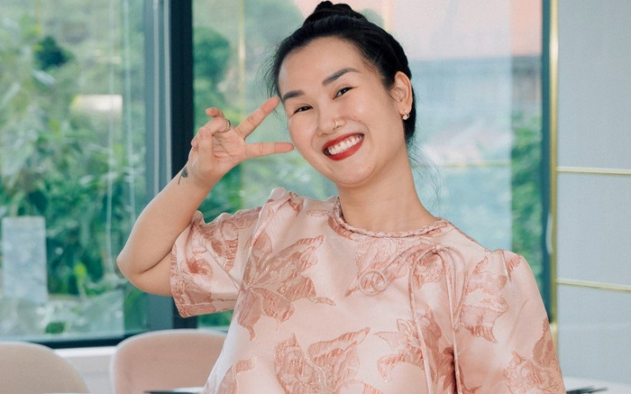 Võ Hạ Trâm tham gia 'lớp học thanh nhạc' của Charlie Puth, dân mạng: 'Quá dễ với mẹ bầu' Ảnh 2