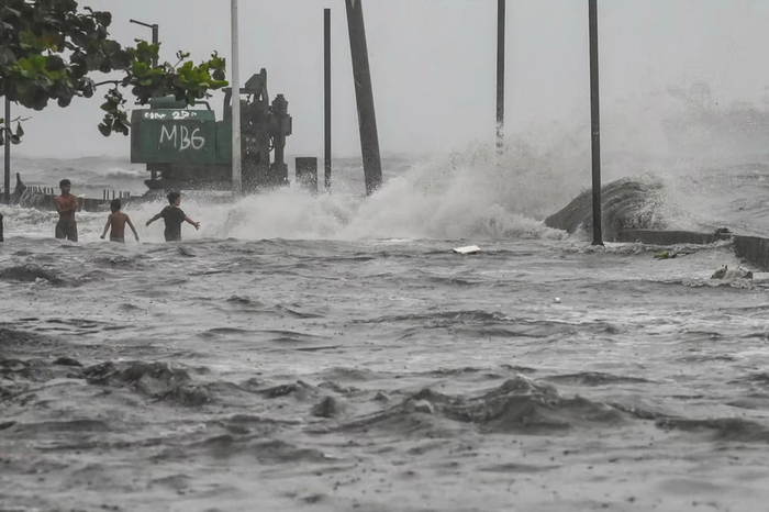 Theo các chuyên gia khí tượng, bão Krathon là cơn bão mạnh thứ hai trong mùa bão ở Tây Bắc Thái Bình Dương năm nay, chỉ sau cơn bão Yagi. 