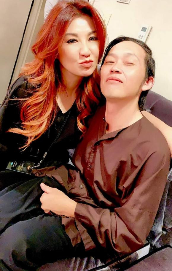 'Một mình Hoài Linh chấp hết mười mấy ca sĩ' Ảnh 2