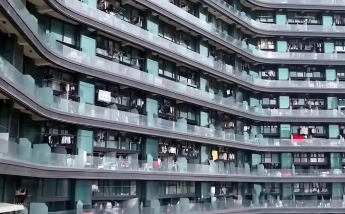 Cận cảnh tòa chung cư đông dân nhất thế giới, sức chứa gây choáng lên đến 30.000 người Ảnh 2