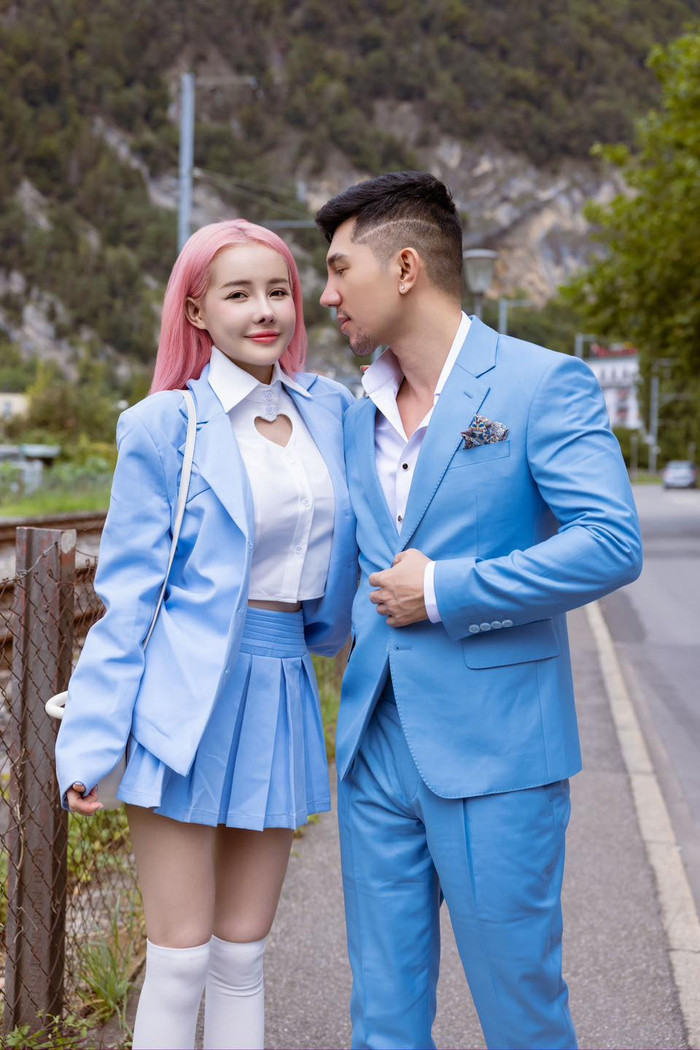Lương Bằng Quang khoe ảnh tình tứ cùng Ngân 98 ở Thụy Sĩ nhân chuyến lưu diễn. 