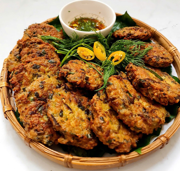 Rươi là đặc sản Thái Bình, chế biến được nhiều món.