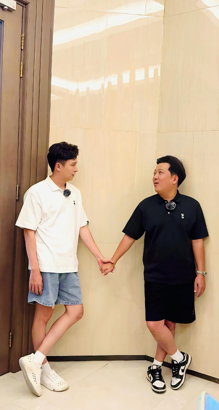 Ngô Kiến Huy có mối quan hệ thân thiết với Trường Giang, từ công việc đến đời sống.