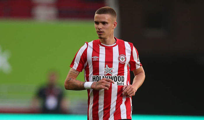 Con trai David Beckham quyết định giải nghệ bóng đá lần 2. 