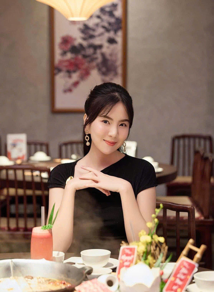 Mai Ngọc cân bằng cuộc sống sau ly hôn.