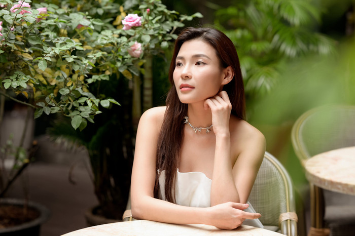 Thúy Diễm vẫn rạng rỡ, tươi trẻ ở tuổi 37 dù đã trải qua quá trình sinh nở. 