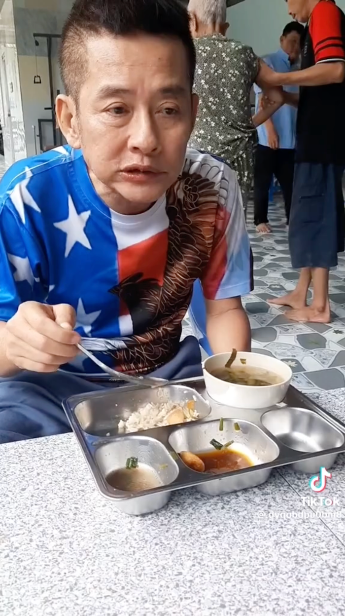 Hình ảnh nghệ sĩ hài Tấn Beo được cư dân mạng chia sẻ mới đây. 