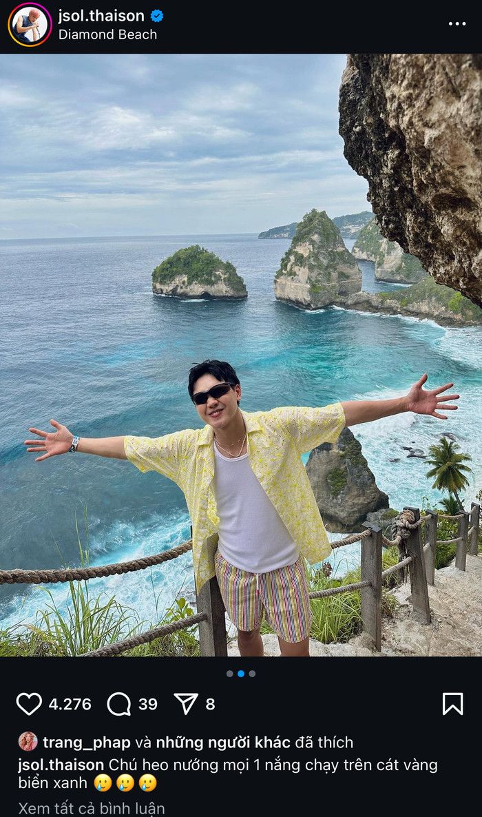 Cả hai đi du lịch cùng thời điểm và có những tương tác cực đáng ngờ.