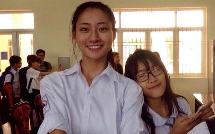 Nhan sắc mộc mạc của Hoa hậu Lương Thùy Linh hồi đi học Ảnh 2
