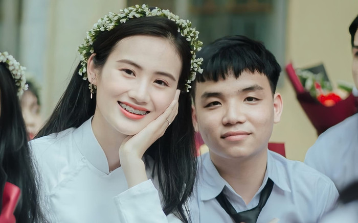 Hoa hậu Ý Nhi khoe ảnh thuở học trò đầy lãng mạn bên bạn trai Ảnh 2