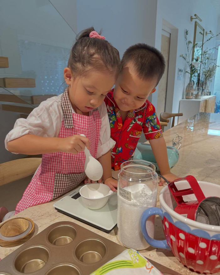 Học phí hơn 300 triệu/năm, giáo viên nhận xét con Hồ Ngọc Hà thế nào? Ảnh 5