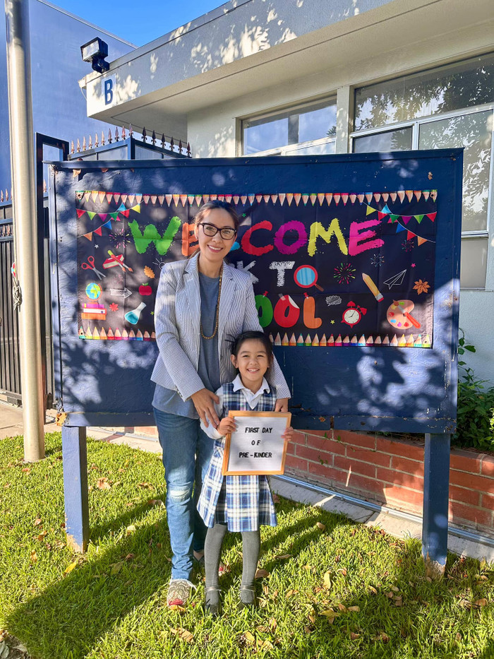 Bình Phương cố gắng vực dậy tinh thần, nỗ lực để chăm sóc cho con gái 4 tuổi.