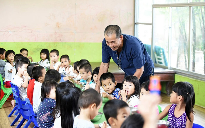 Cụ ông gom hết gia tài, tặng tài sản 100 tỷ đồng cho trẻ mồ côi Ảnh 2
