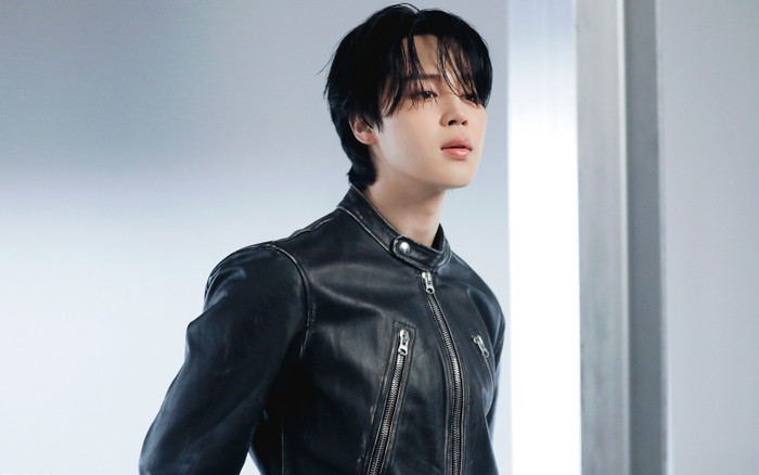 Jimin làm nên lịch sử với tư cách là nghệ sĩ solo Ảnh 2