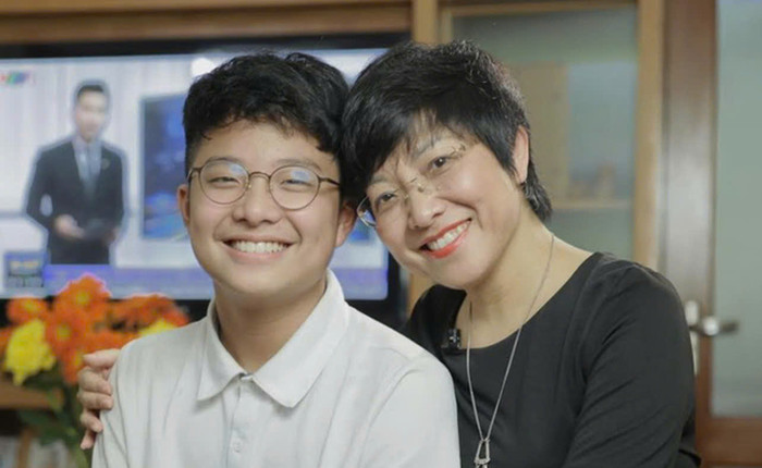 MC Thảo Vân dành trọn tình thương cho con.