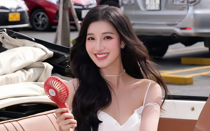 Á hậu Phương Nhi bây giờ ở đâu? Ảnh 2