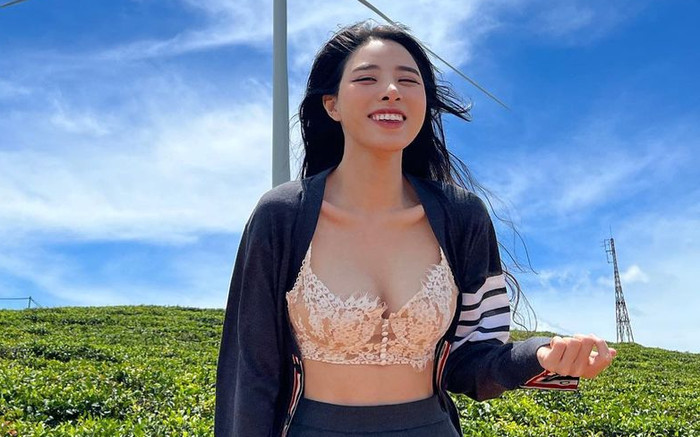 Kiếm nửa tỷ đồng trong một ngày, bạn gái Vũ Văn Thanh sống sang chảnh hết cỡ Ảnh 2