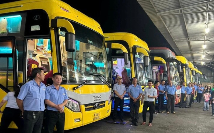 Tài xế, nhân viên và hành khách luôn được ông chủ của Thành Bưởi quan tâm. (Ảnh: Thành Bưởi)