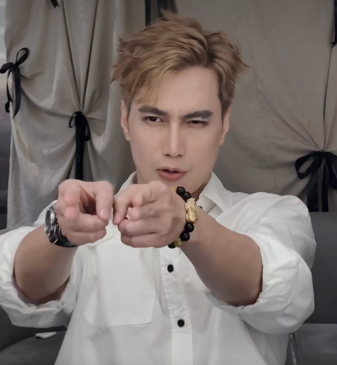 Hình ảnh mới nhất của Việt Anh. Ảnh: Chụp màn hình