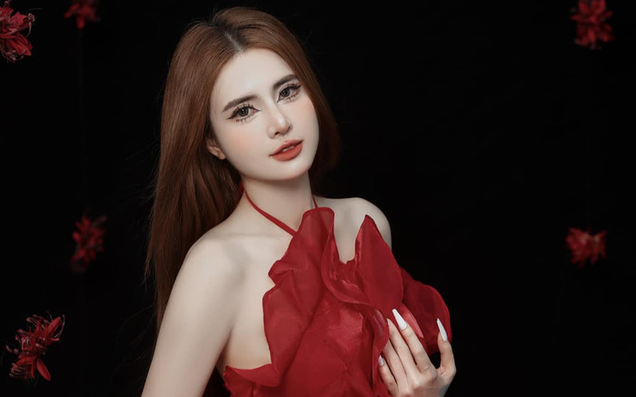 Em gái Công Vinh đẹp đến ngẩn ngơ Ảnh 2