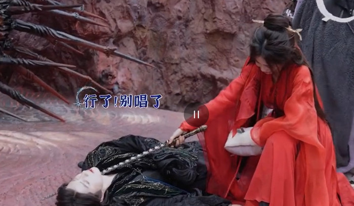 Lộ cảnh thân thiết của Bạch Lộc - Ngao Thụy Bằng trên phim trường Ảnh 1