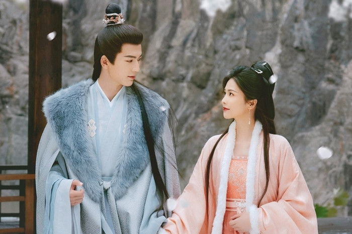 Trước đó, Bạch Lộc cũng vướng tin đồn hẹn hò với Trương Lăng Hách. 