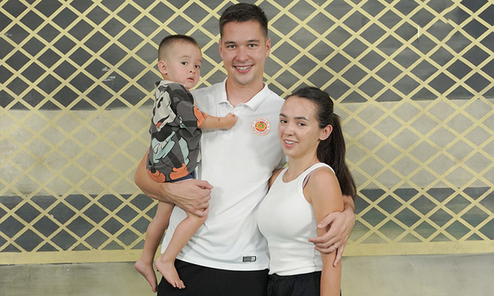 Aneta Nguyễn được biết đến là 'vợ thủ môn số 1 đội tuyển Việt Nam' - Nguyễn Filip. Aneta cũng là một trong những nàng WAGs nổi tiếng của làng bóng đá Việt, bởi nhan sắc xinh đẹp, tươi tắn và vóc dáng quyến rũ.