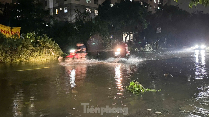 Dự báo sáng 8/9 là đỉnh điểm mưa lớn ở khu vực Đông Bắc Bộ với lượng mưa phổ biến 80-200mm, cục bộ có nơi trên 400mm.