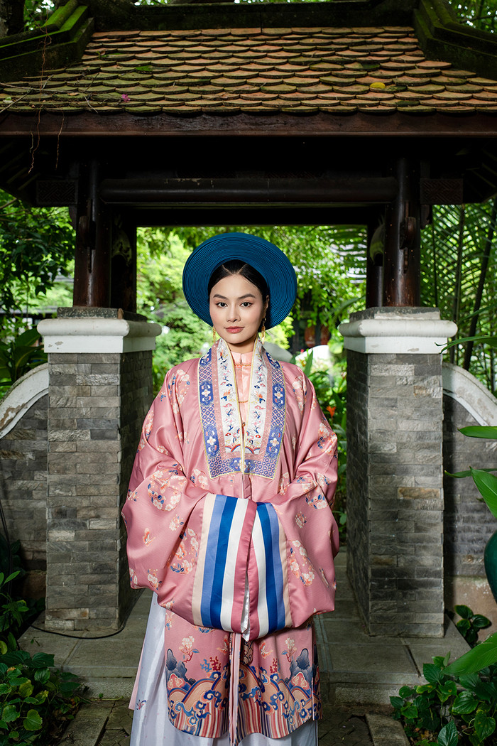 Vũ Thu Phương áp lực vì lịch trình bận rộn khi quay trở lại showbiz.