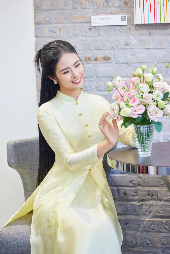 Hoa hậu Ngọc Hân chăm chỉ cập nhật cuộc sống sau khi kết hôn với ông xã Phú Đạt.